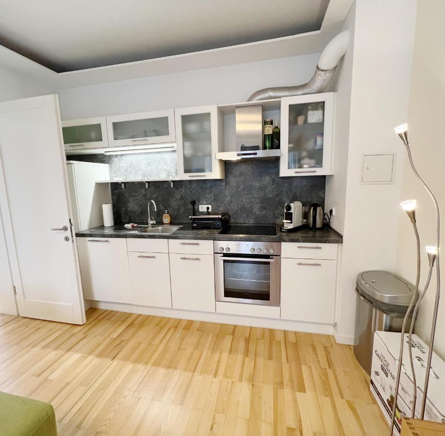Prime Comfort Apartment With Balcony & Free Parking Berlin Exterior photo