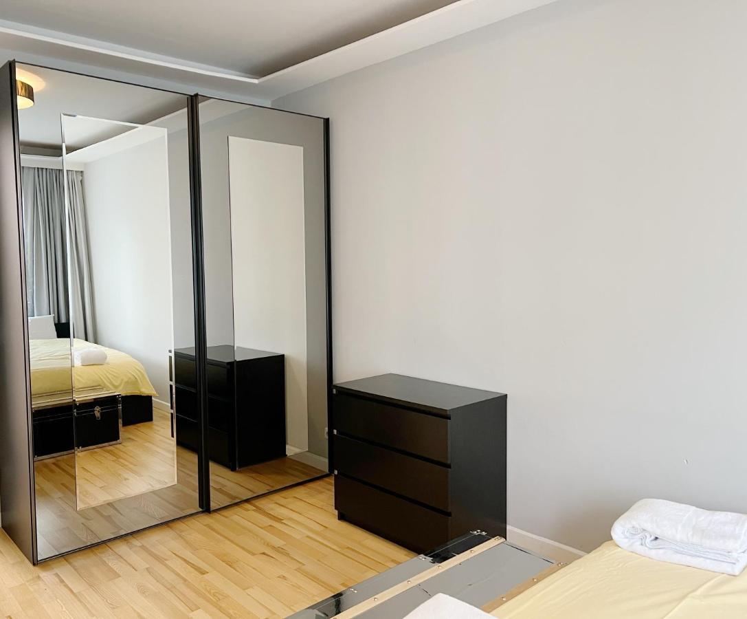 Prime Comfort Apartment With Balcony & Free Parking Berlin Exterior photo